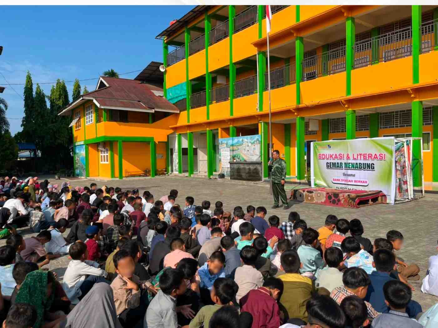 Edukasi dan Literasi Gemar Menabung di Acara MPLS SD IT Al Fitiyah